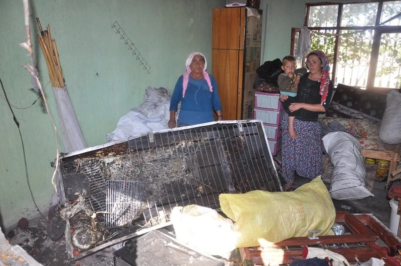 Osmaniye`de buzdolabından çıkan yangın aileyi perişan etti