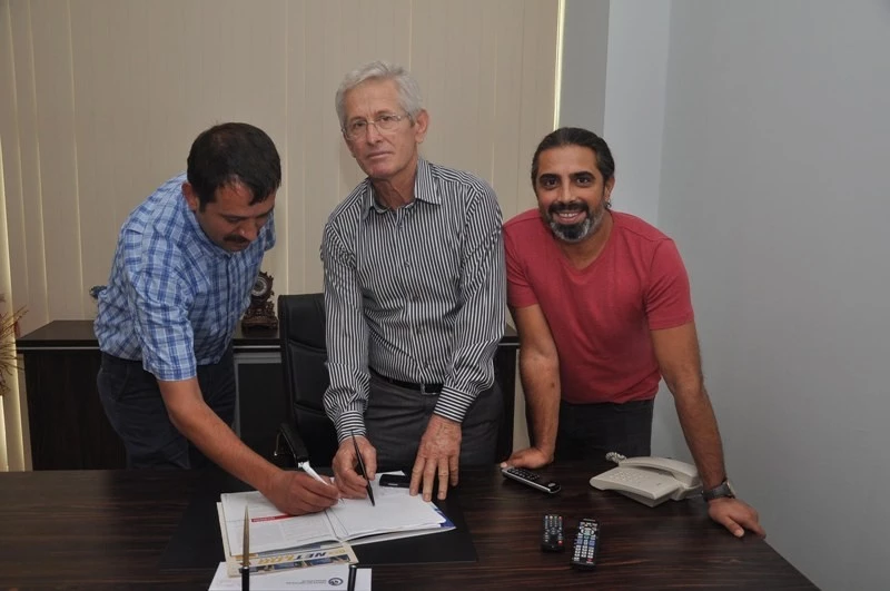 Osmaniye`de Hayvanlarına suni tohumlama yaptıran üreticiye destek