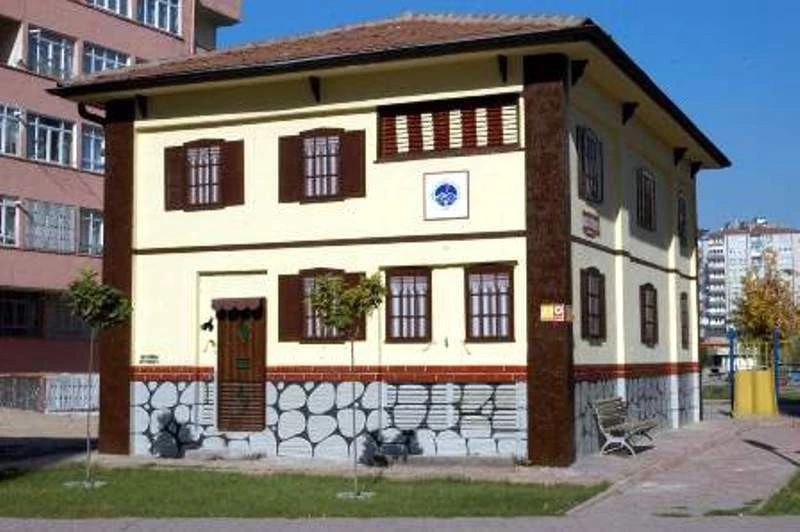 Toroslar Edaş Kışa Hazırlık İçin Trafoları Yeniledi