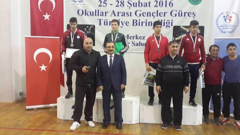 Osmaniyeli Sporcular Güreşte Türkiye ikincisi oldular