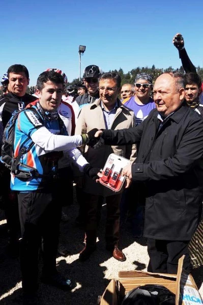 Kadirli`de Obis Ödül Verildi