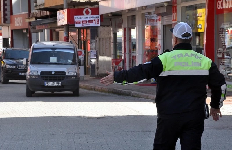 Kural ihlali yapan araçlara 51 bin 879 TL para cezası kesildi