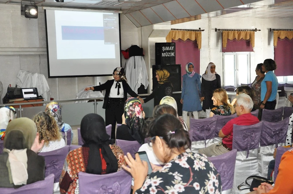 Öğretmenlere, okula uyum ve ilkokula hazırlık eğitimi