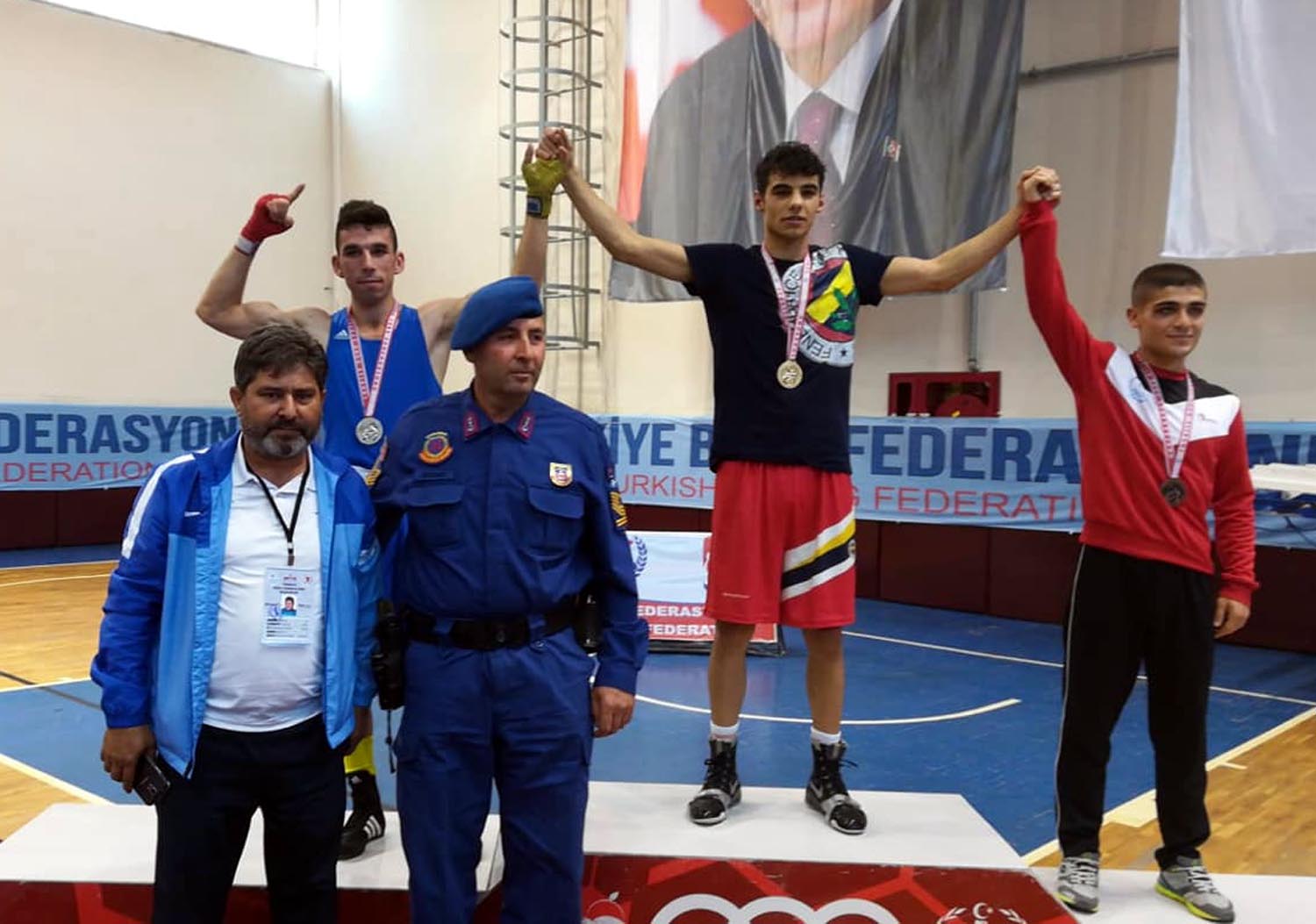 Osmaniyeli boksörden Türkiye derecesi