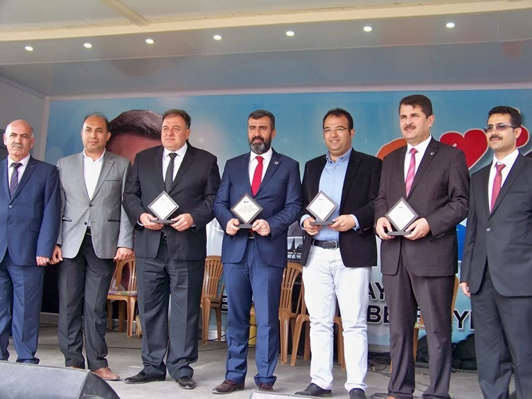 Hassa`lılardan İş Adamı Sabit Eren?den Bekir Altan?a Teşekkür.