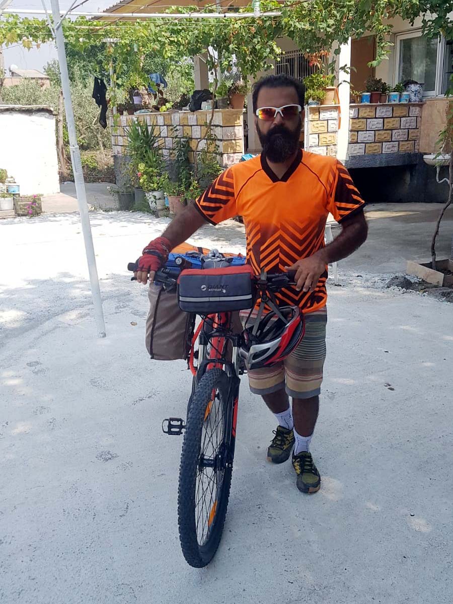 İranlı bisikletli gezgin, Osmaniye`de