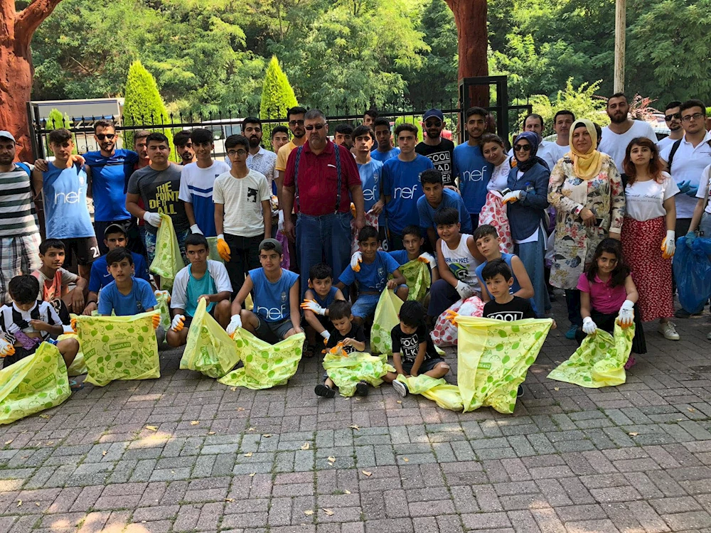 Osmaniye Belediyesi Mevlid Kandilinde Camilerde Helva İkram Etti