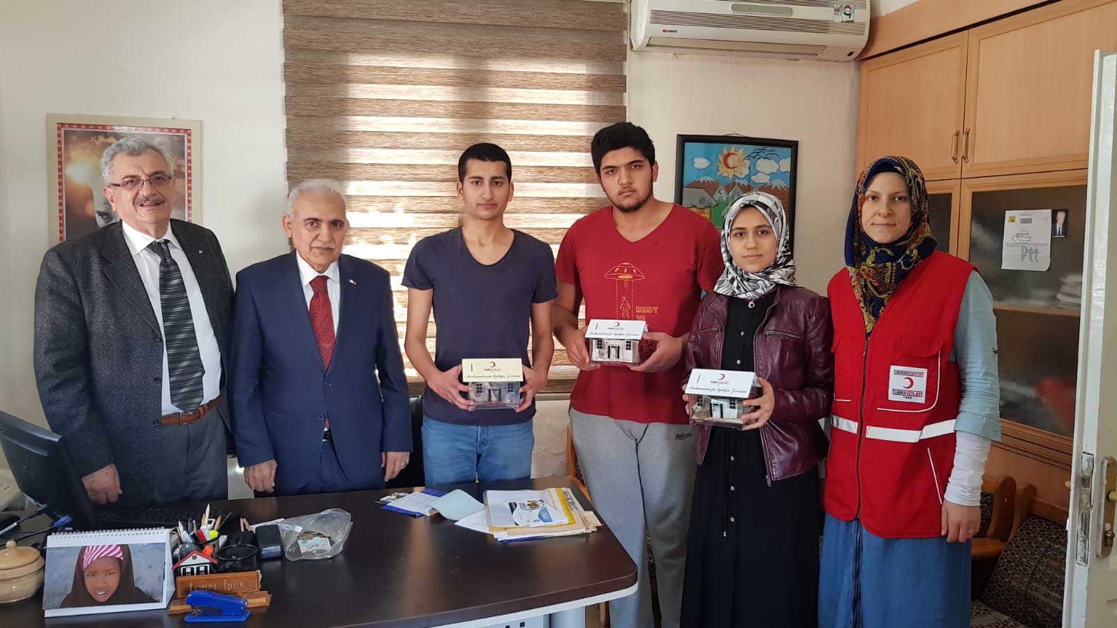Osmaniyeli Gençler Kızılay Şefkat Nöbetinde