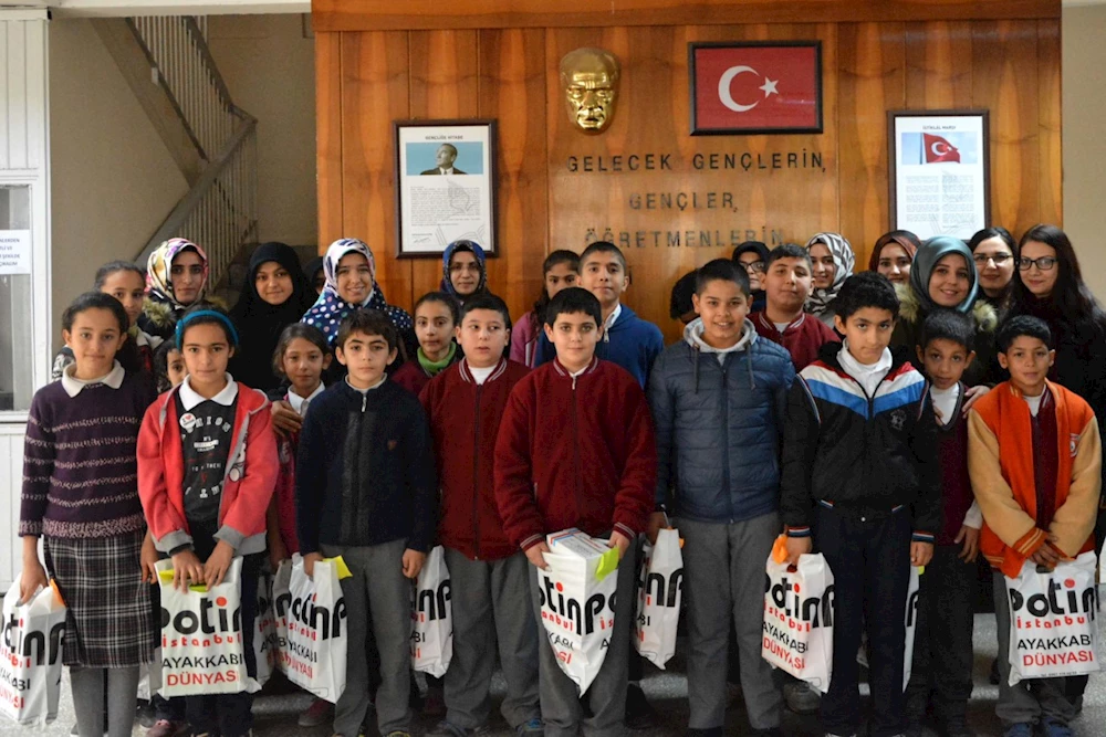 KYK`lı Kız öğrenciler, Belediye Hayvan Barınağını gezdi