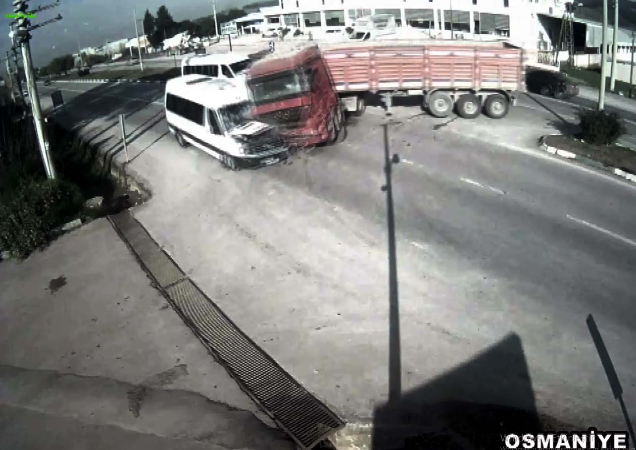 Osmaniye`deki trafik kazaları MOBESE`de