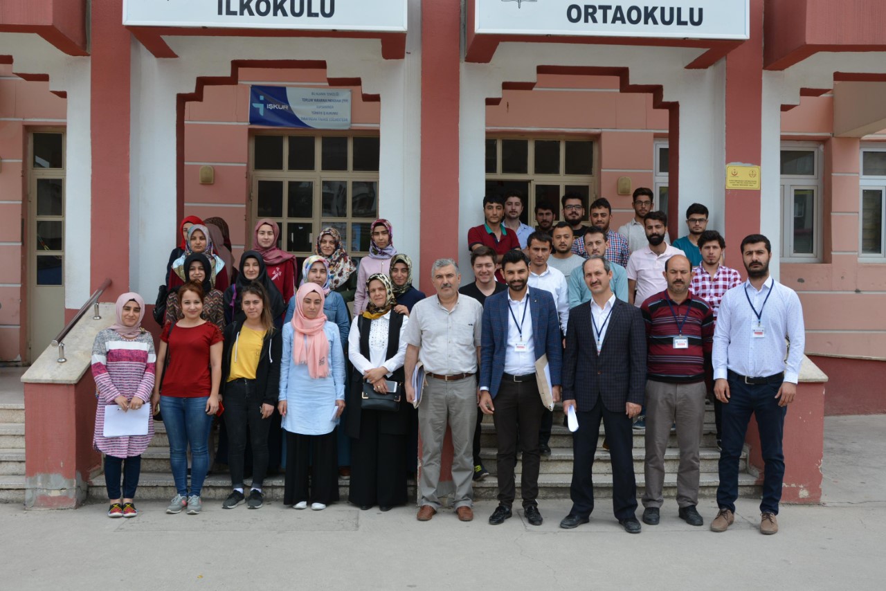 Osmaniye KYK`da öğrenciler, ilk kez Osmanlıca yarıştı