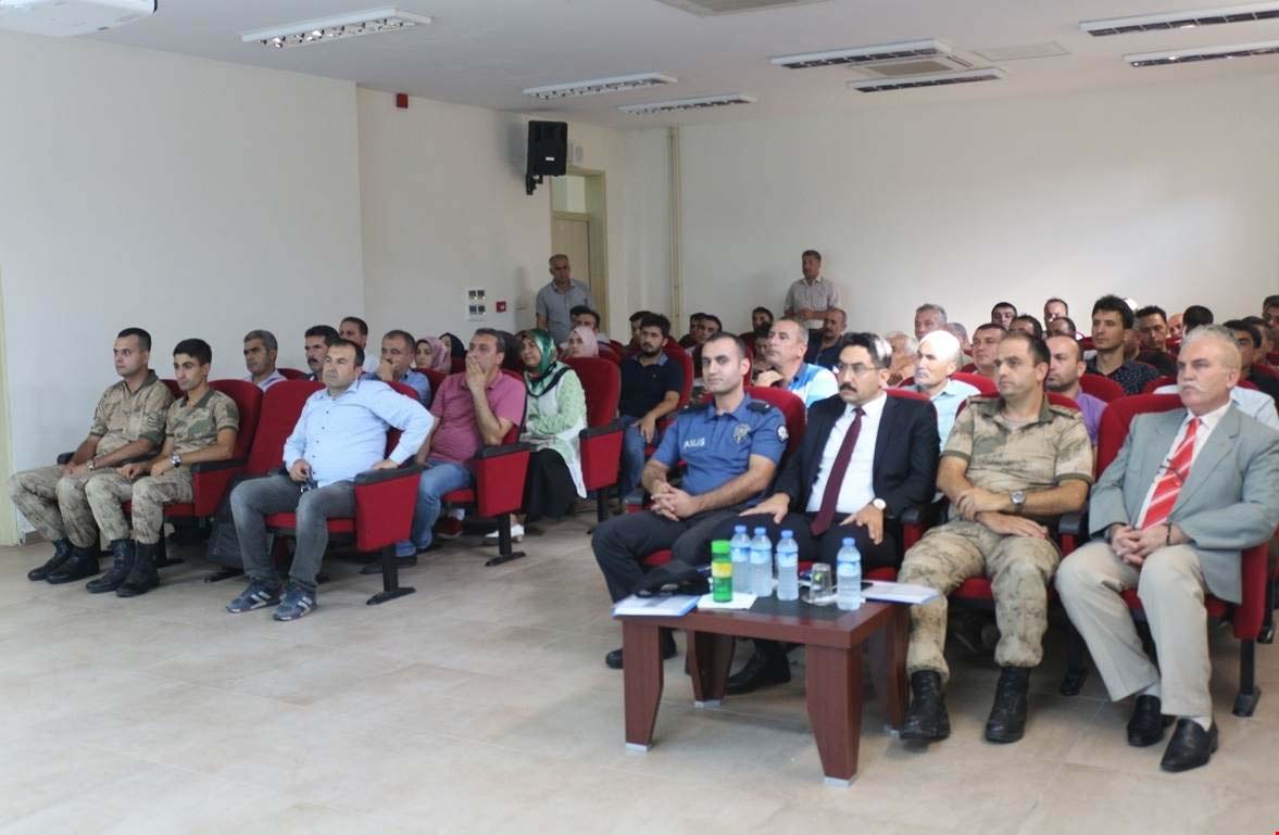 Toprakkale`de `Okul Güvenliği` konulu seminer