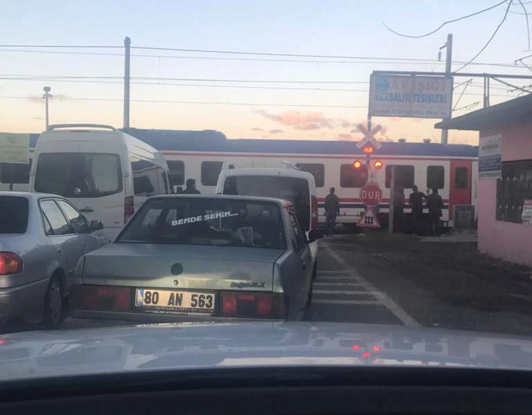 Bu çağda, bu kuyruk, çok ayıp