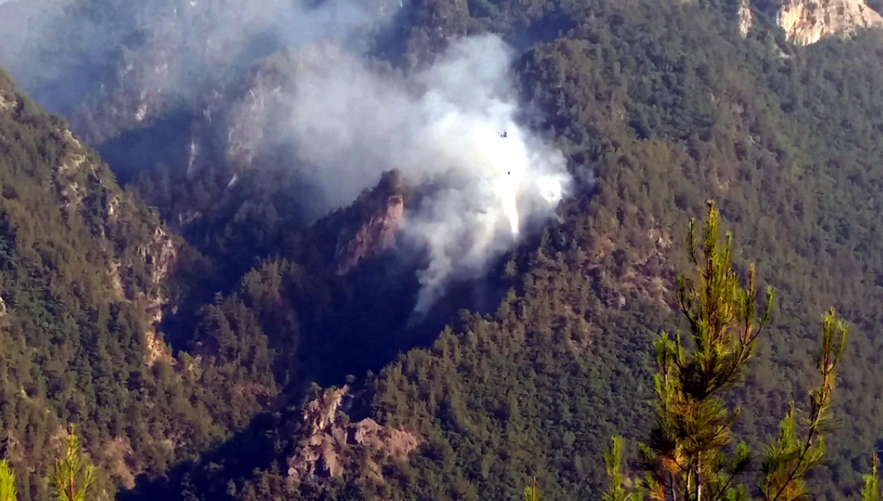 Amanos Dağlarında Orman Yangını Söndürüldü
